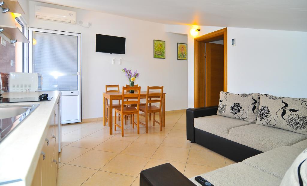 Apartments Novo Mulo Τίβατ Εξωτερικό φωτογραφία