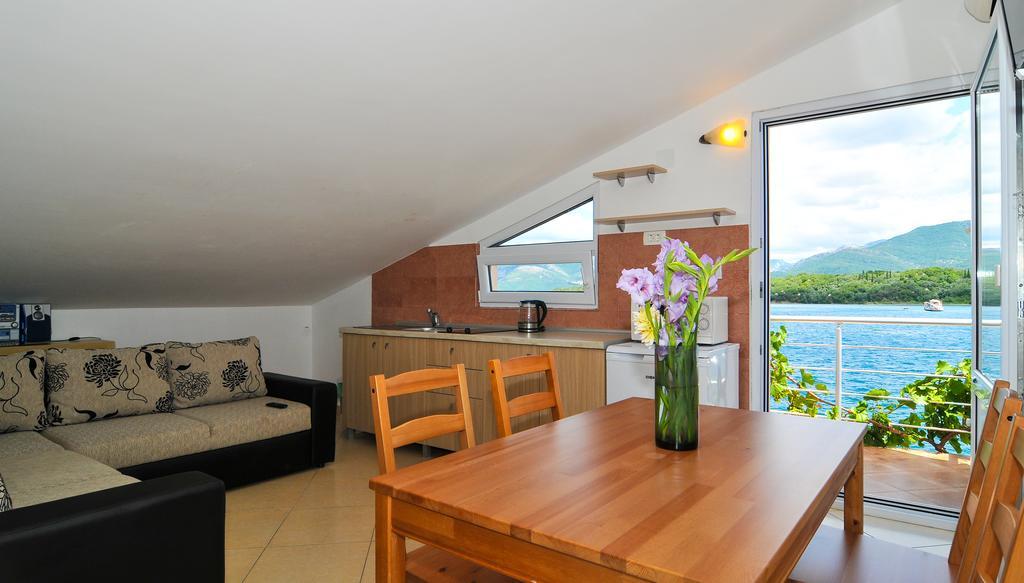 Apartments Novo Mulo Τίβατ Εξωτερικό φωτογραφία